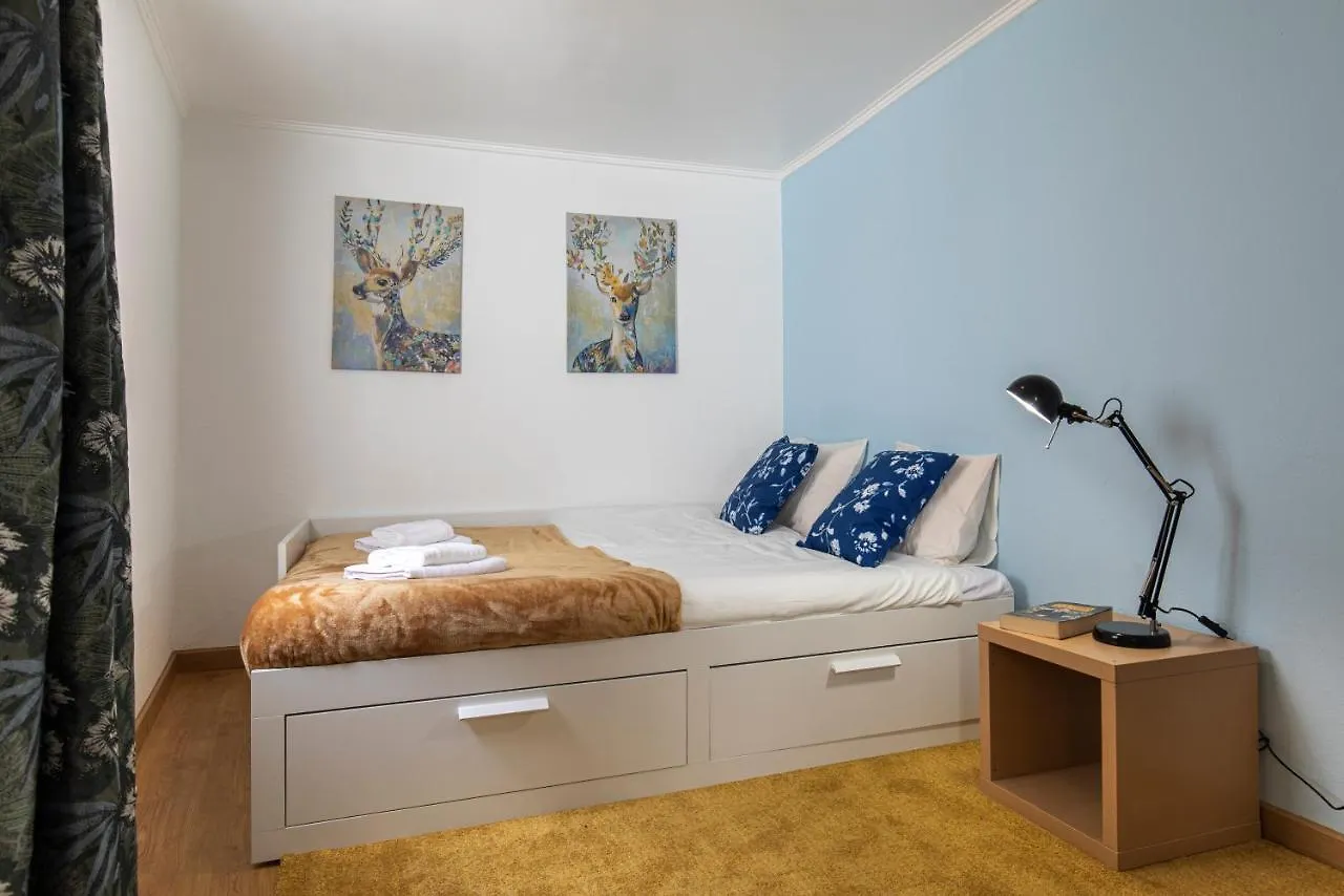 3 Bedroom Apt Near Av. Liberdade Lisbon Apartment