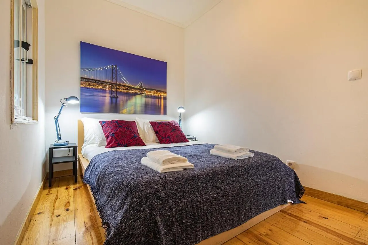 Apartment 3 Bedroom Apt Near Av. Liberdade Lisbon