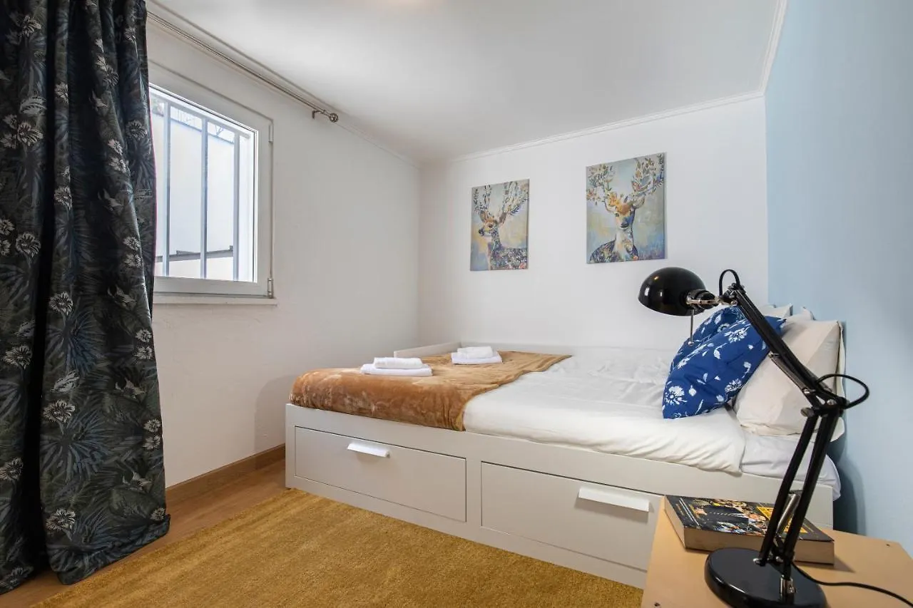 Apartment 3 Bedroom Apt Near Av. Liberdade Lisbon Portugal
