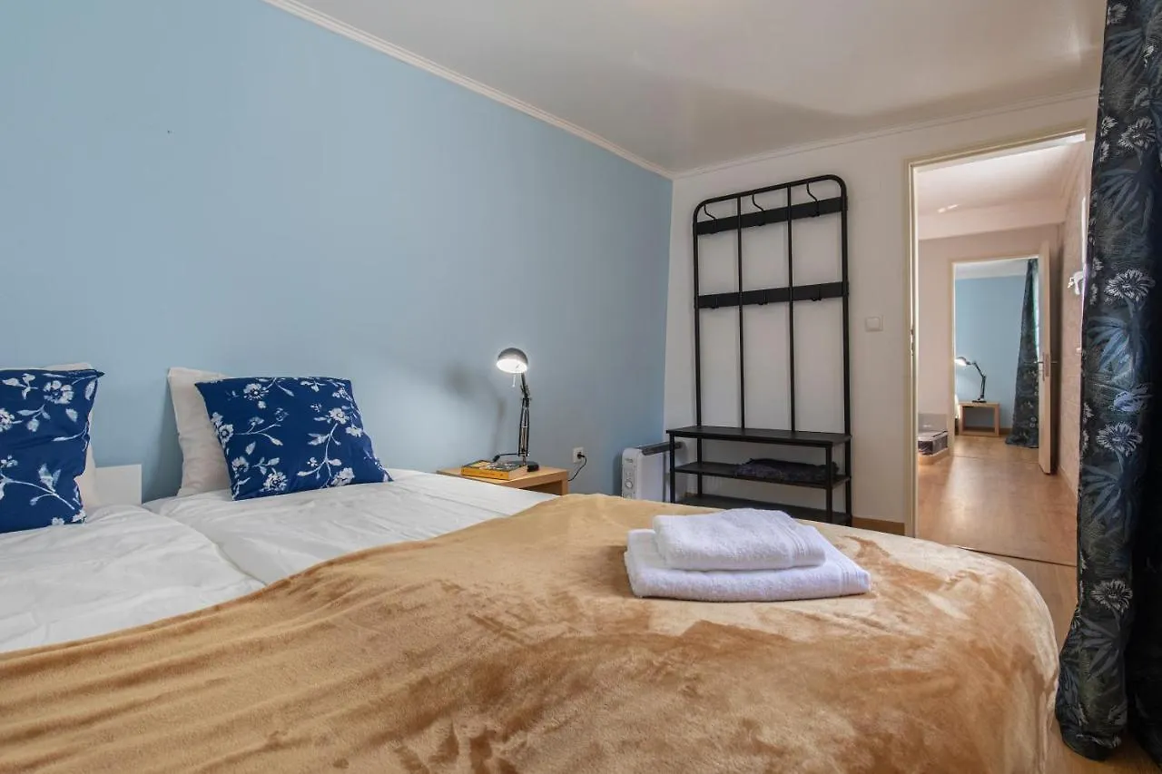 3 Bedroom Apt Near Av. Liberdade Lisbon 0*,
